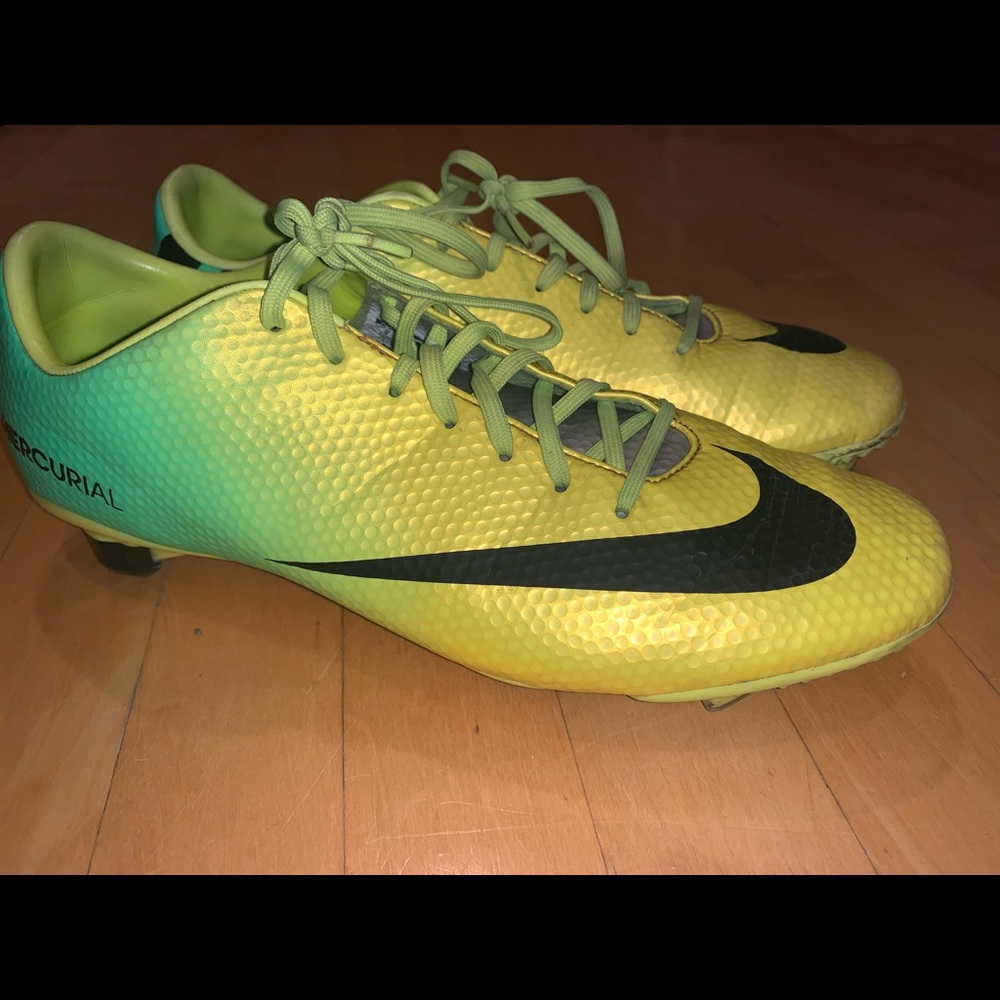 Nike Mercurial Vapor Soccer Cleats